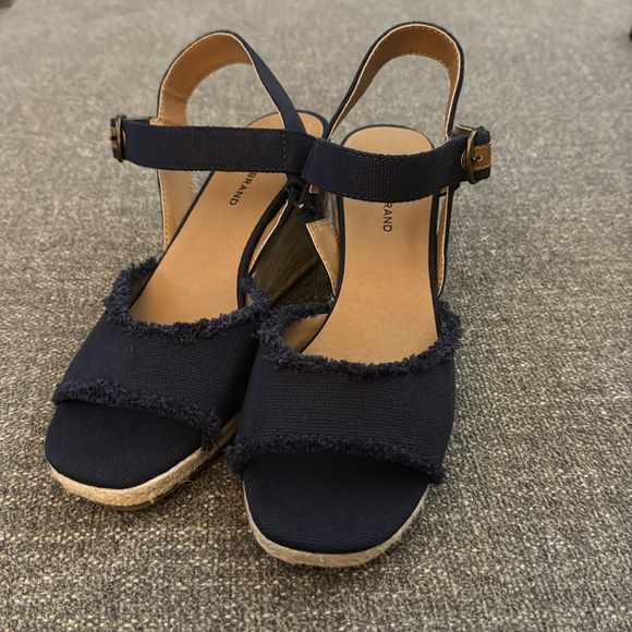 Lucky Brand Denim Wedges Women’s Size 8.5 NWOT - Picture 2 of 4